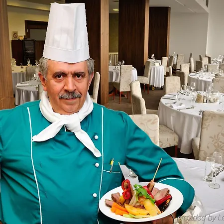 Moxy Ξενοδοχείο 3*