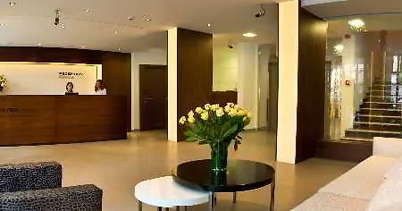 Ξενοδοχείο Moxy 3*