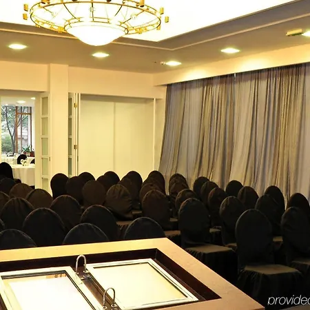 Moxy 3* Belgrado